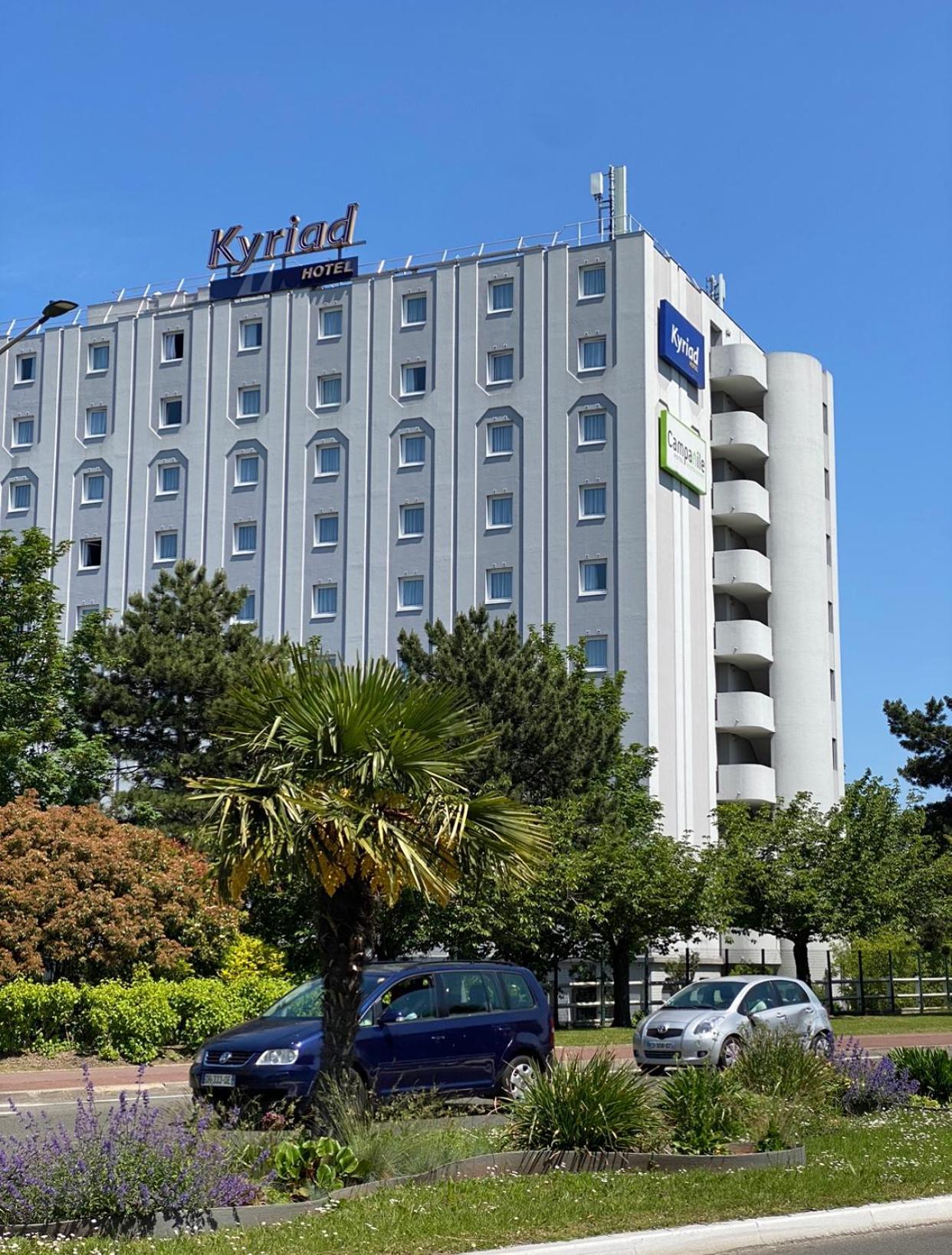Kyriad Le Blanc-Mesnil Exterior foto